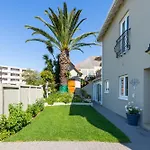Spacious And Comfortable Green Point Villa